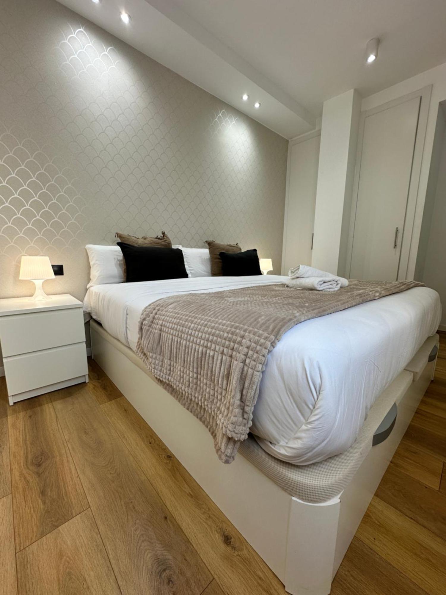 Apartmán Capuchinos Deluxe Màlaga Exteriér fotografie