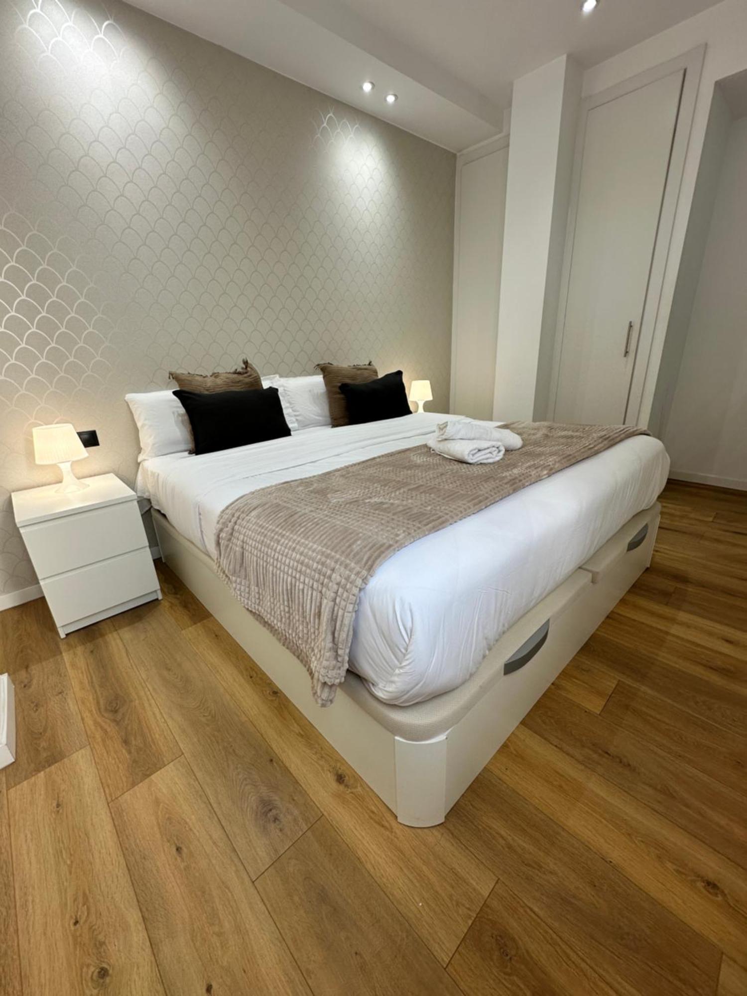 Apartmán Capuchinos Deluxe Màlaga Exteriér fotografie